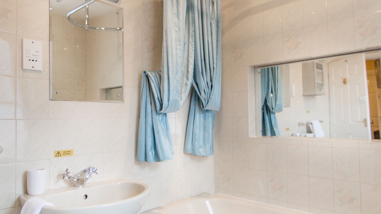 Photo of Bathroom in Lincoln