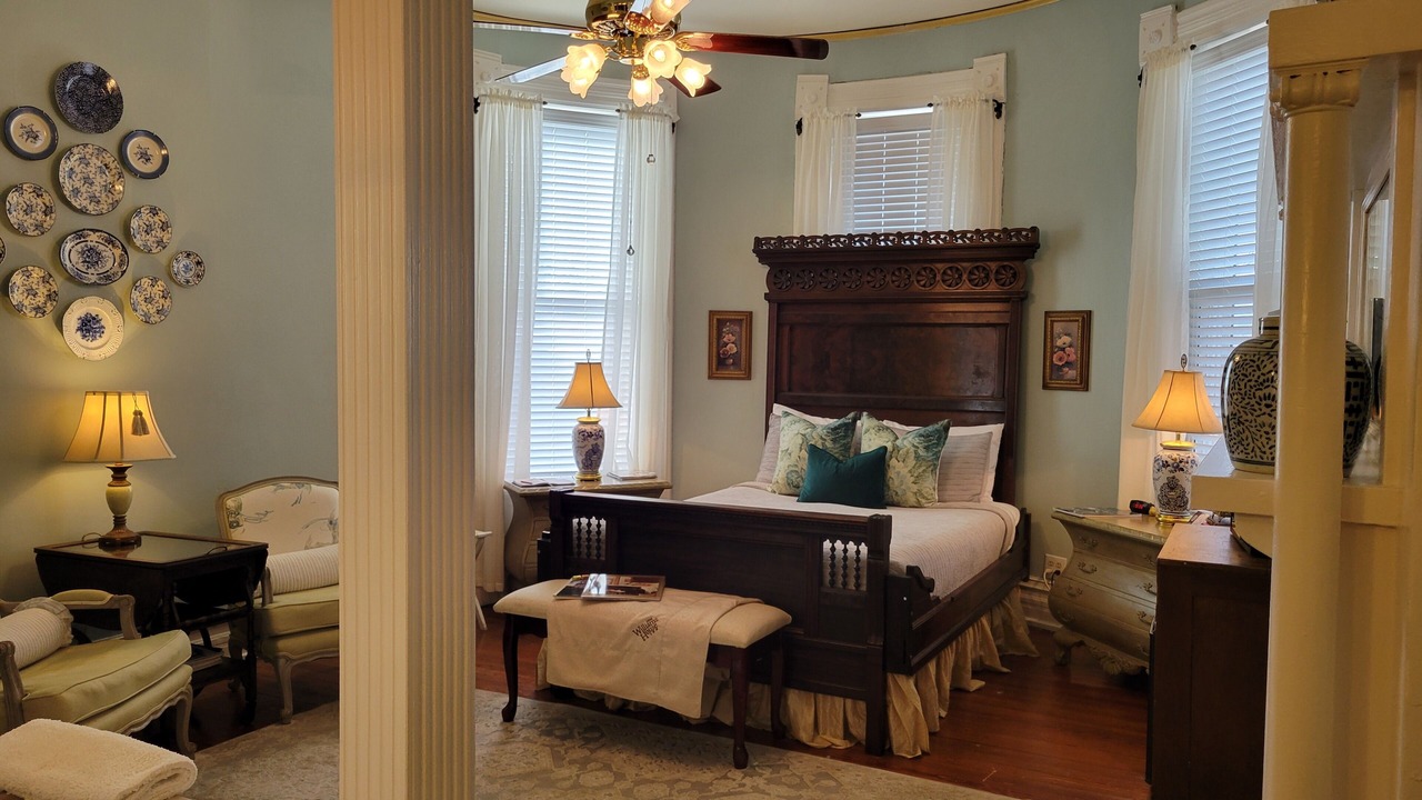 Photo of Bedroom in Hot Springs