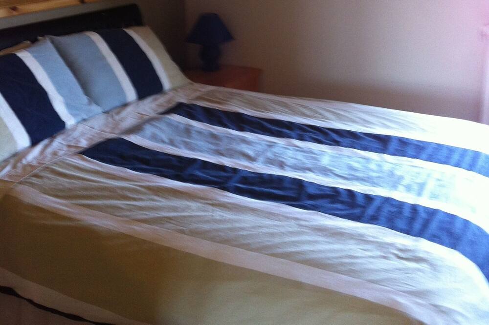 Photo of Bedroom in Darnley