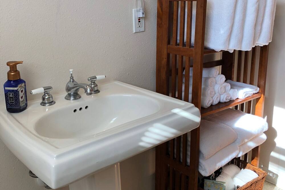 Photo of Bathroom in Newport