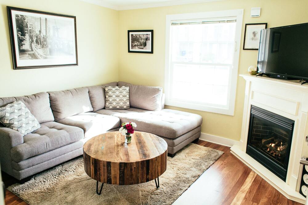 Photo of Bedroom in Newport