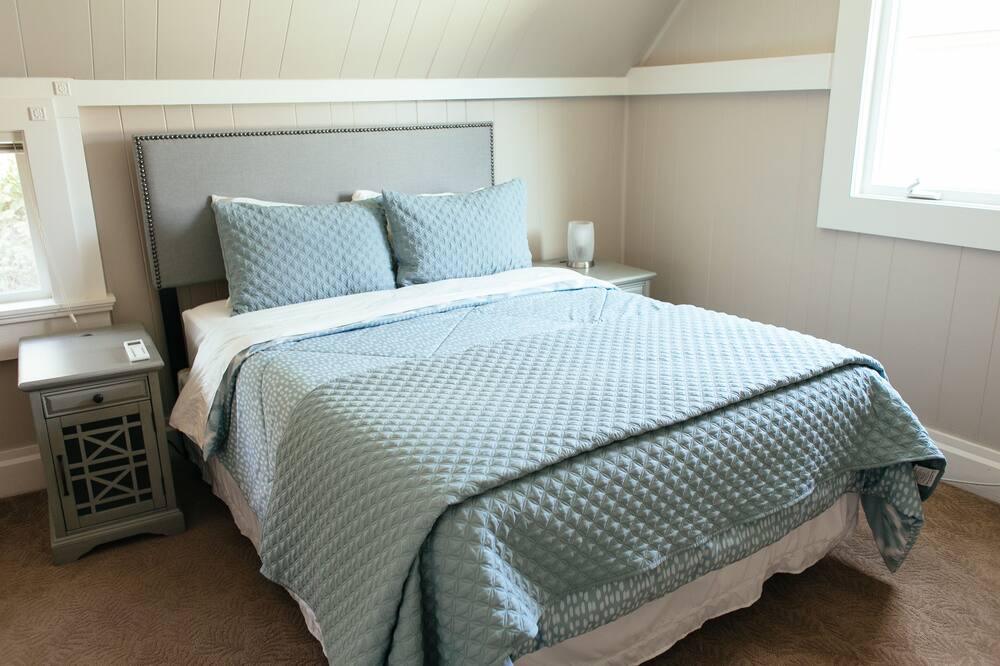 Photo of Bedroom in Newport