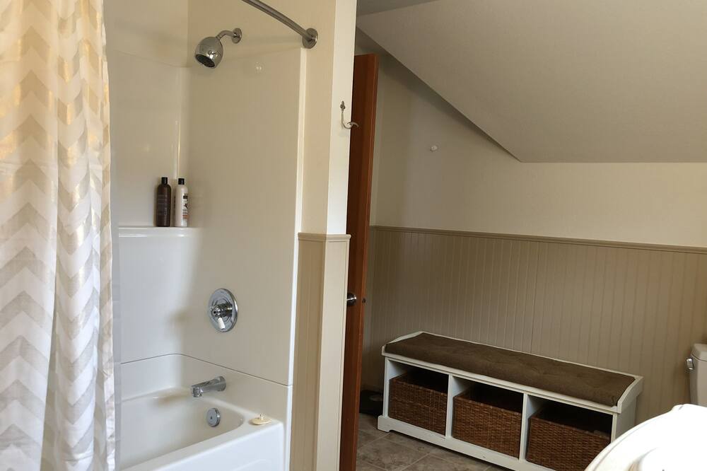Photo of Bathroom in Newport