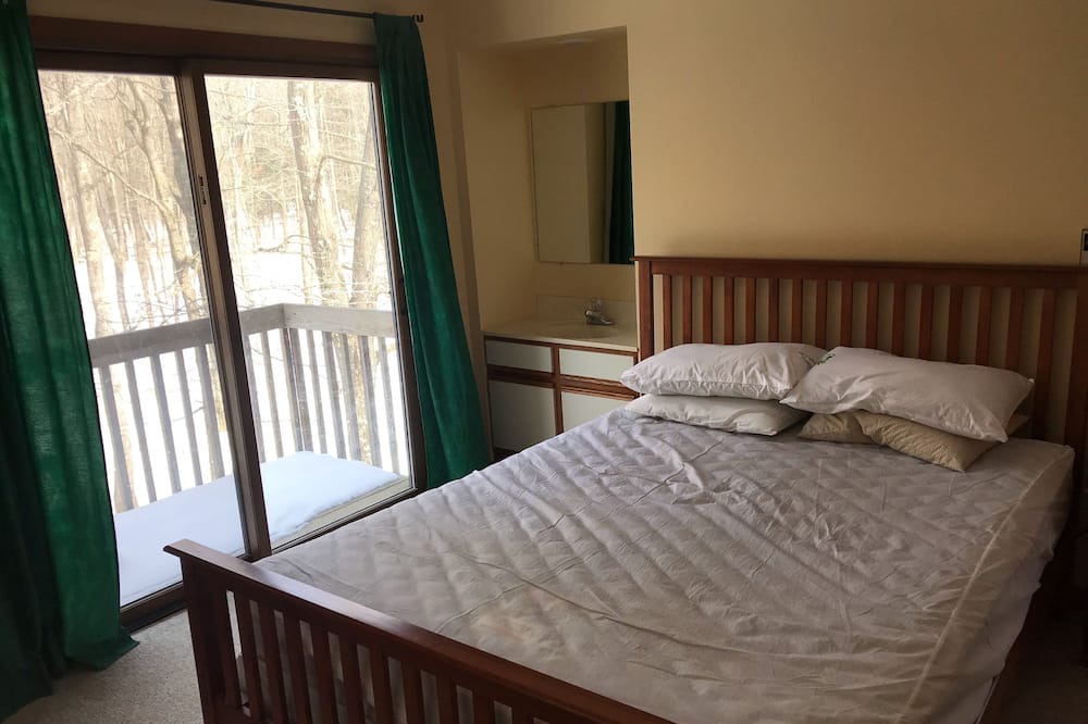 Photo of Bedroom in Great Cacapon
