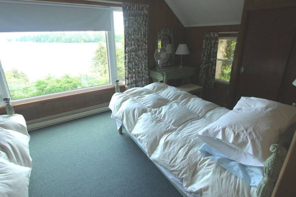 Photo of Bedroom in Rideau Lakes