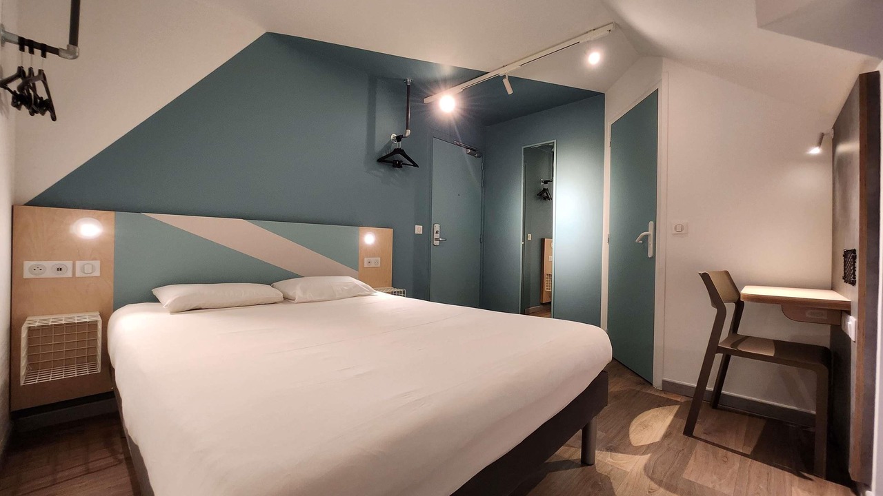 Photo of Bedroom in Chambourcy