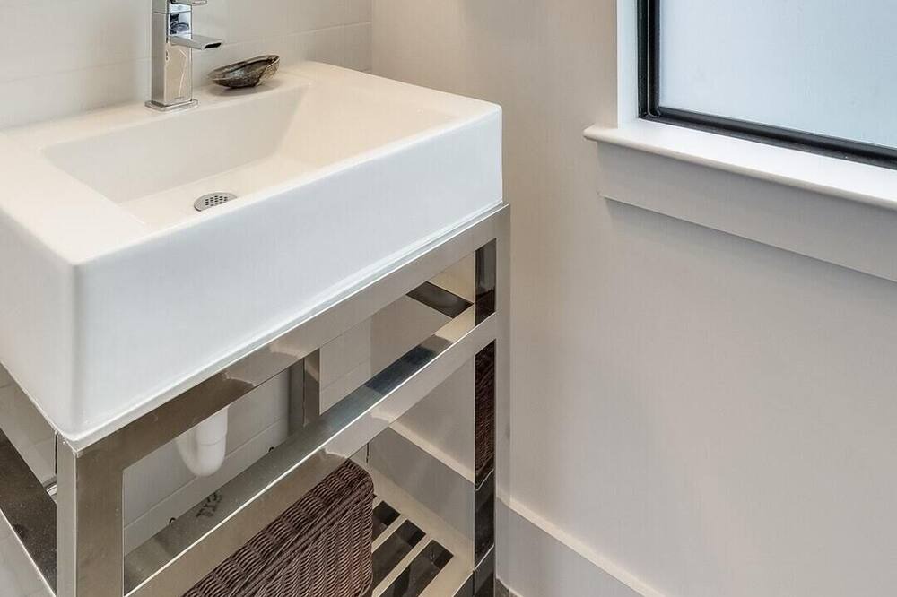 Photo of Bathroom in Swede Hill