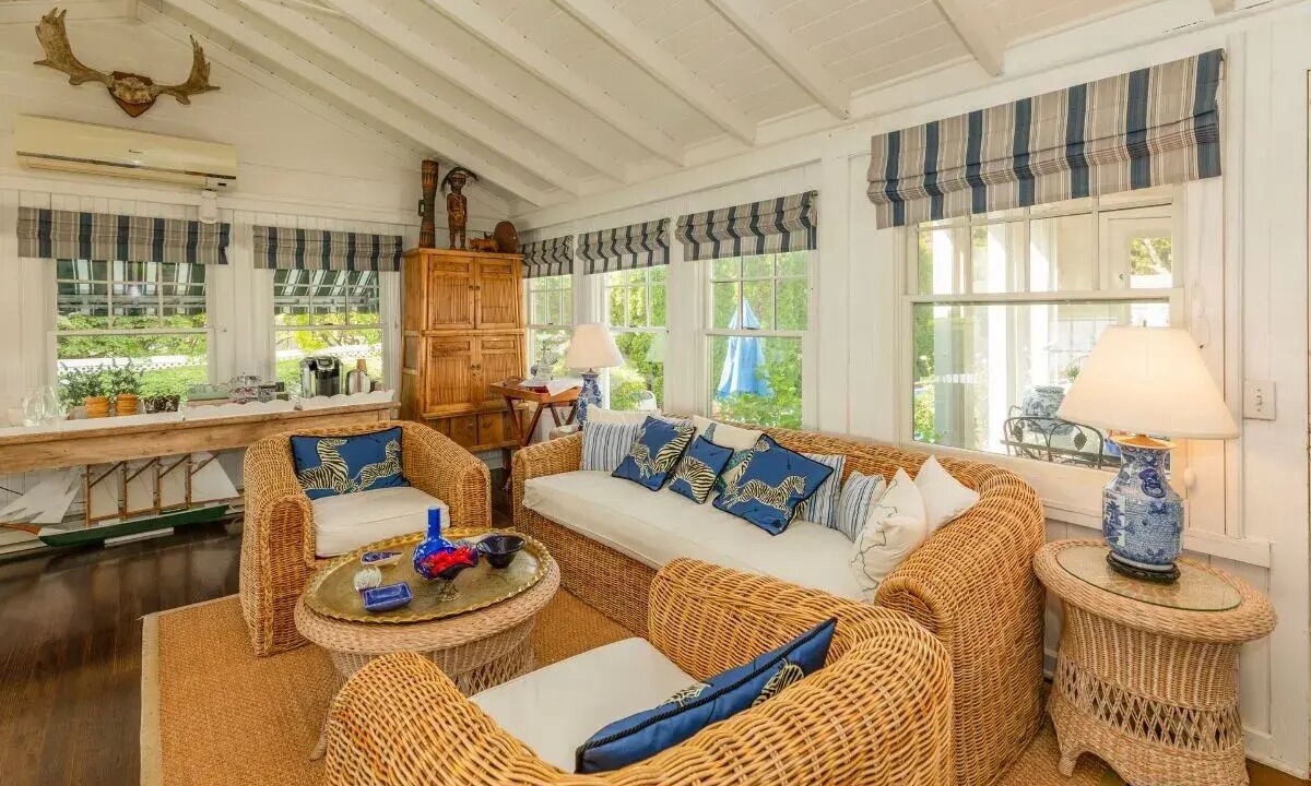 Photo of Livingroom in Pipes Cove