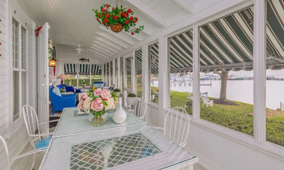 Photo of Outdoor in Pipes Cove