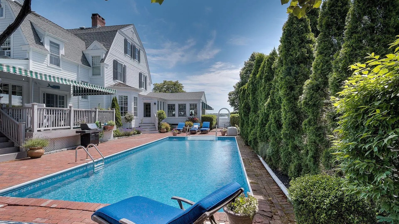 Photo of Outdoor in Pipes Cove