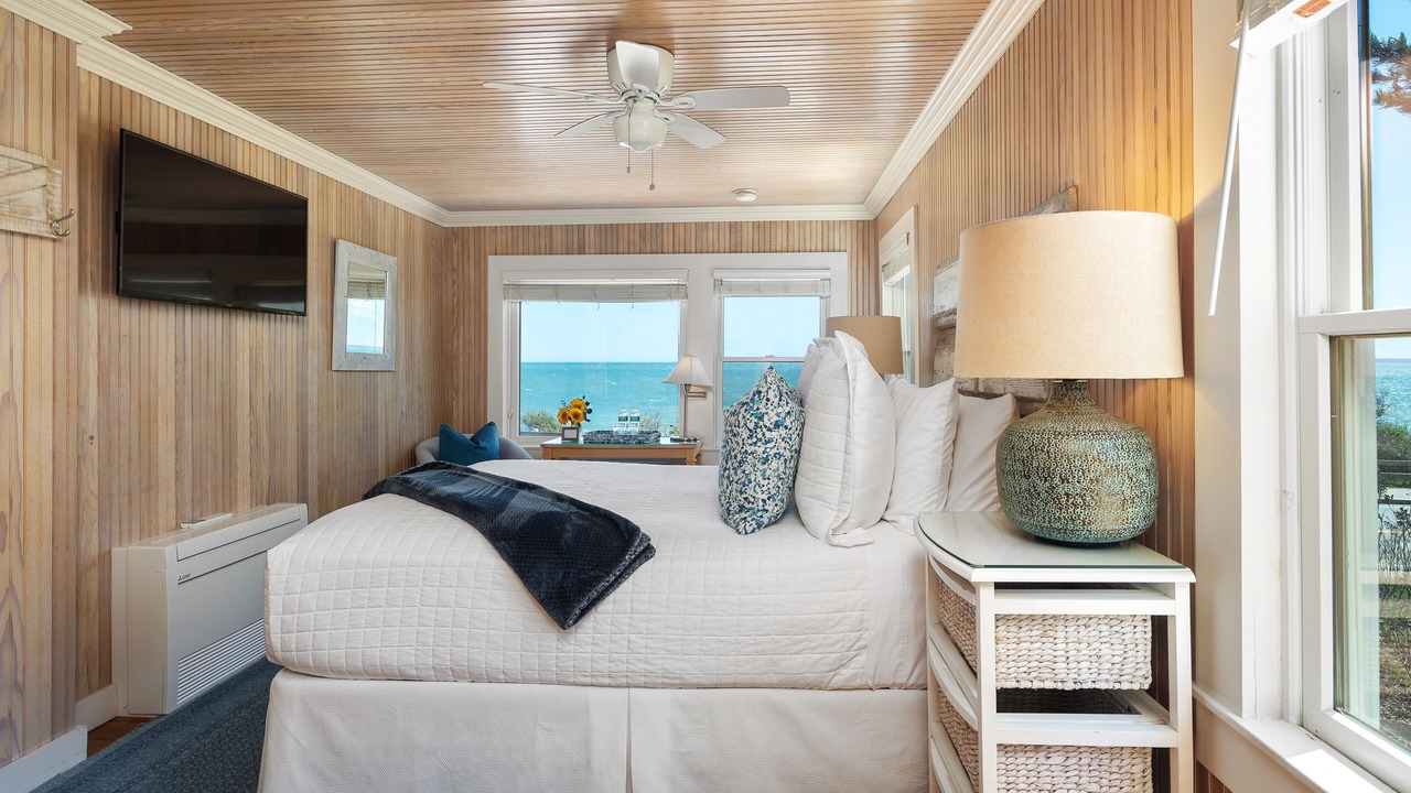 Photo of Bedroom in Falmouth Heights