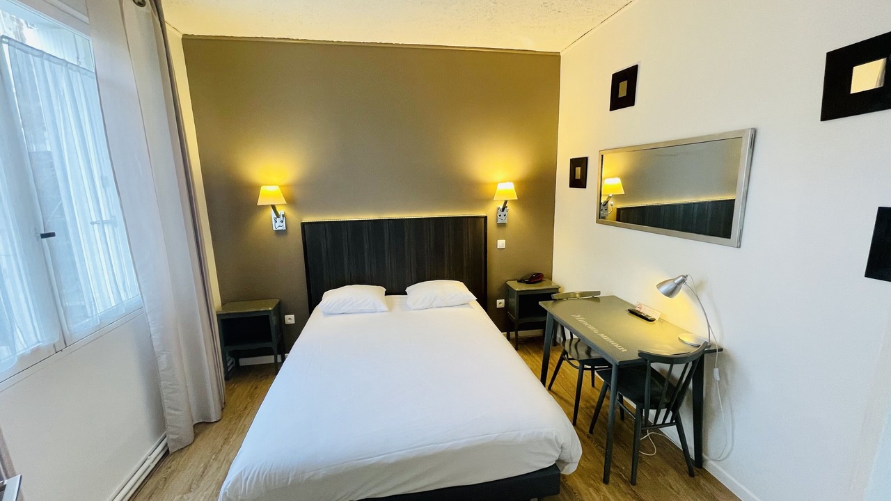 Photo of Bedroom in Tours