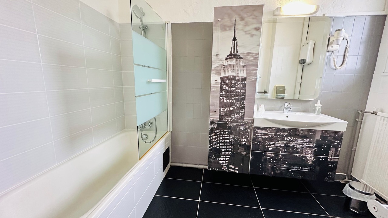 Photo of Bathroom in Tours