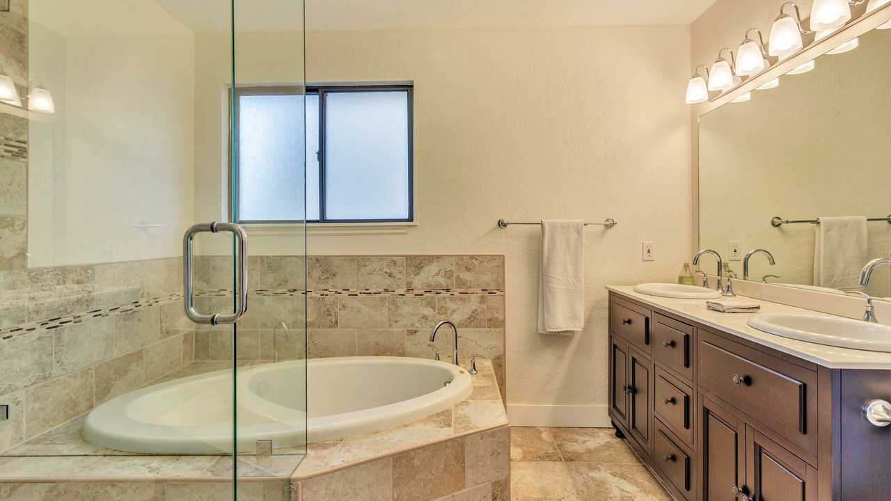 Photo of Bathroom in Cottonwood Heights