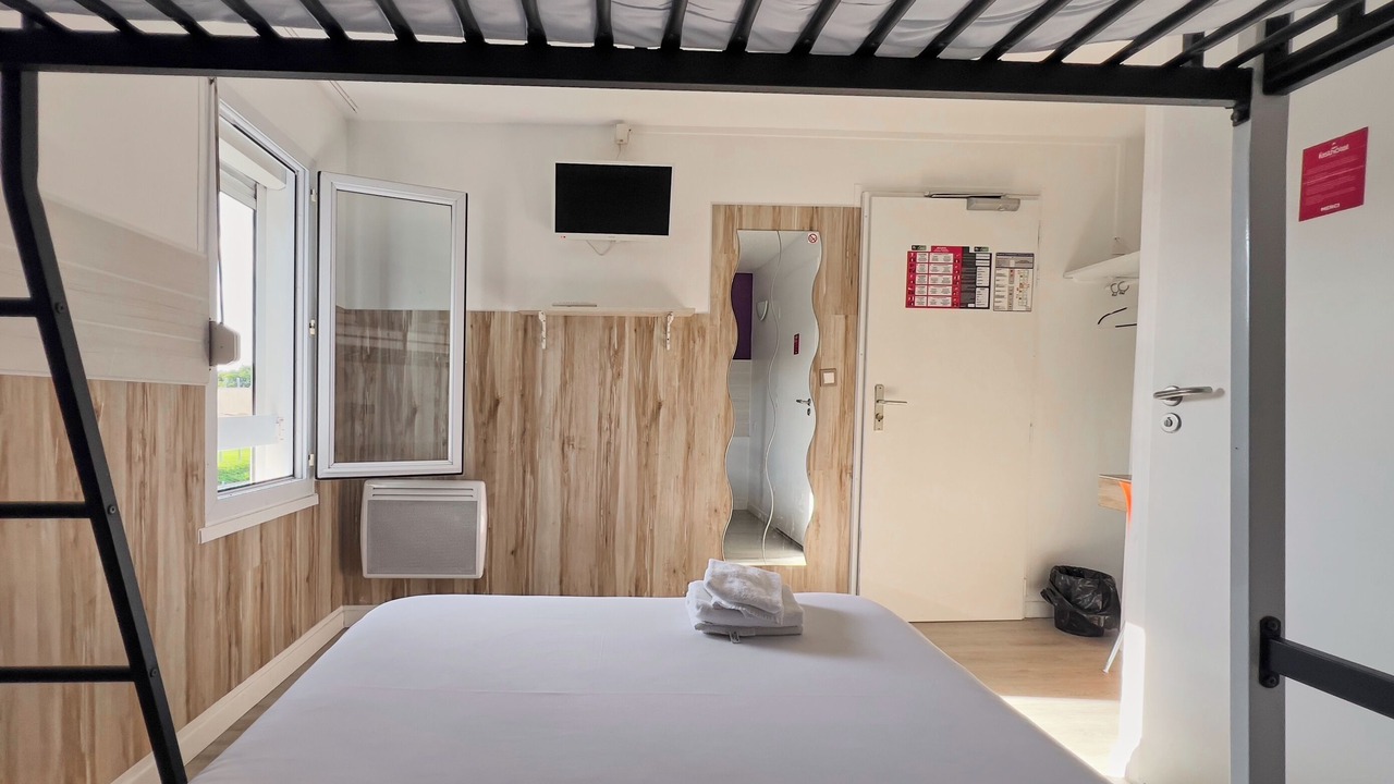 Photo of Bedroom in La Roche-sur-Yon