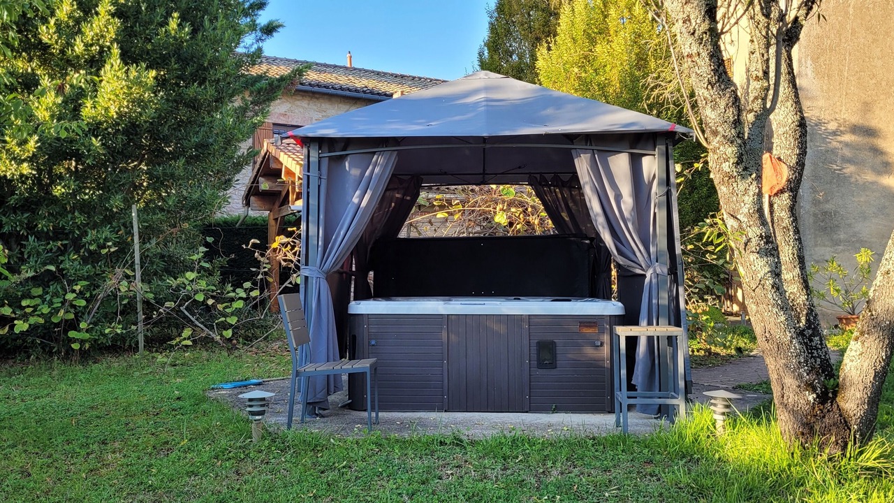 Photo of Outdoor in Tournus