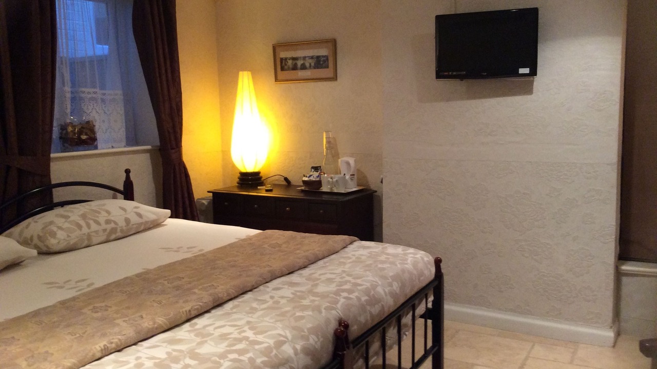 Photo of Bedroom in Leamington Spa