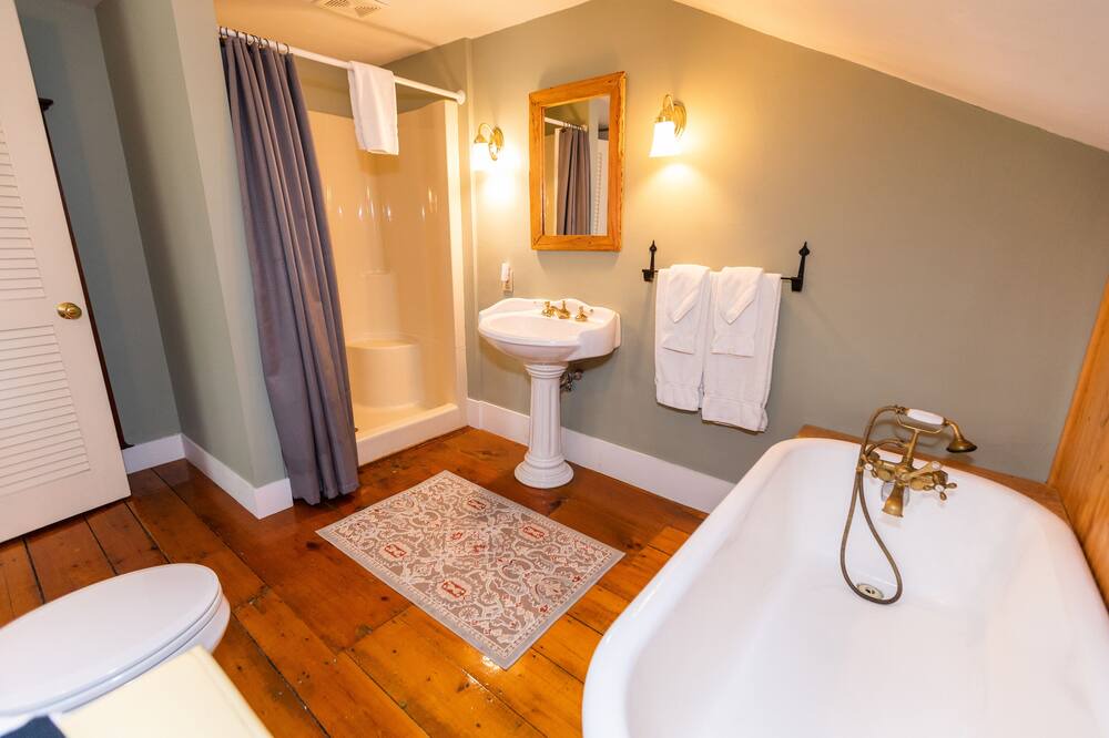 Photo of Bathroom in Middlebury