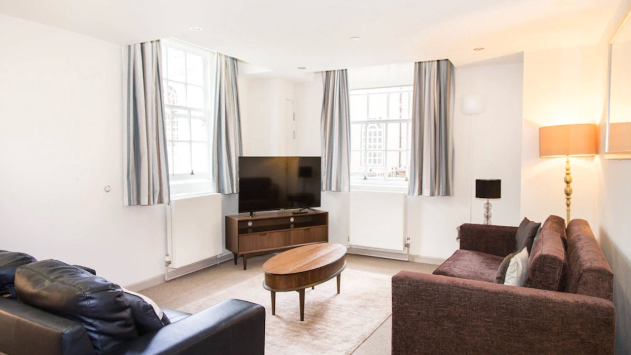 Photo of Others in Bloomsbury