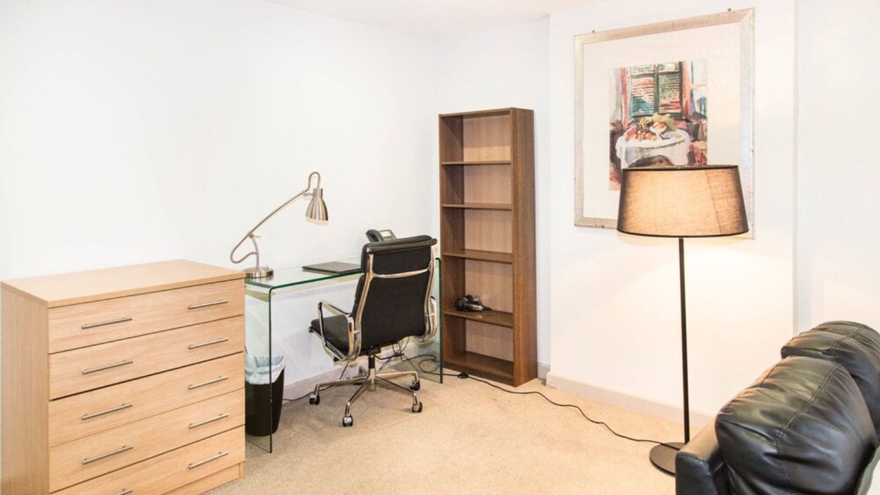 Photo of Others in Bloomsbury