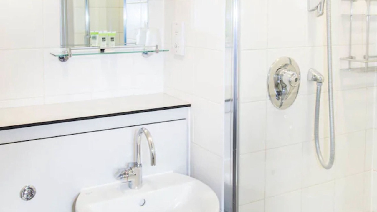 Photo of Others in Bloomsbury