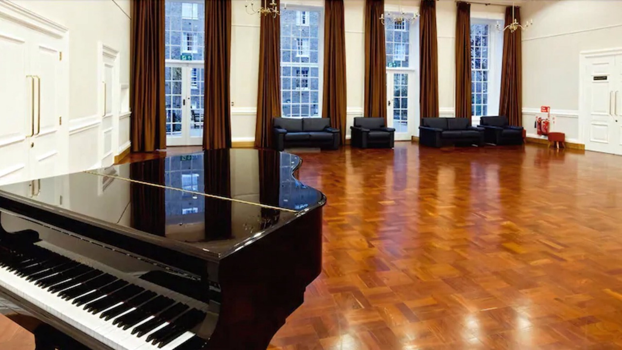 Photo of Others in Bloomsbury