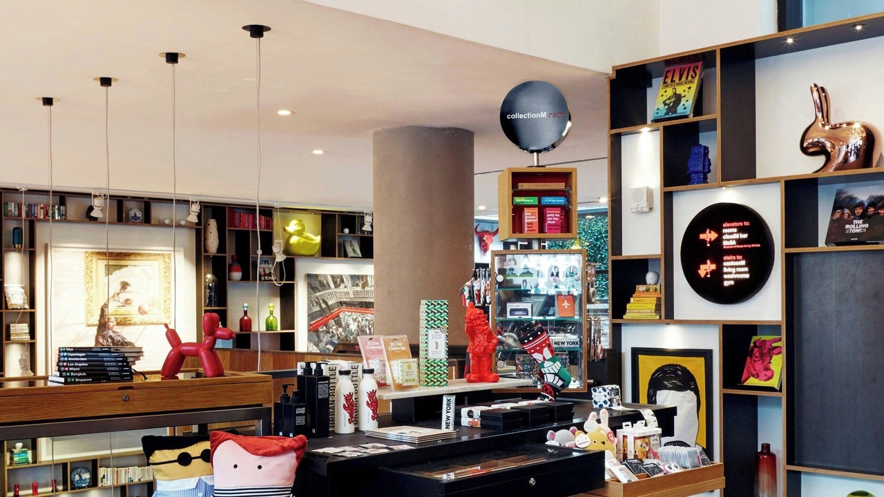 Photo of Others in Bowery