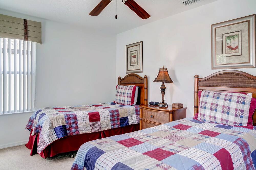 Photo of Bedroom in Windwood Bay