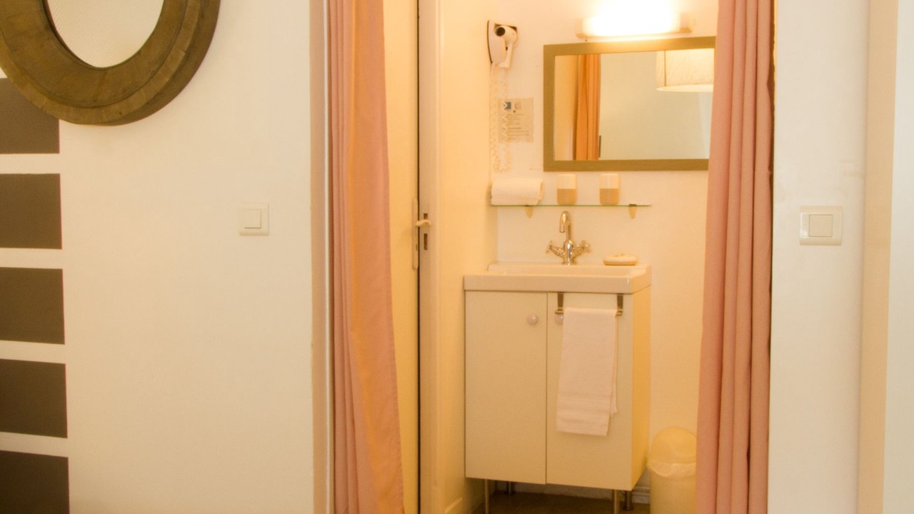 Photo of Bathroom in Le Pouliguen