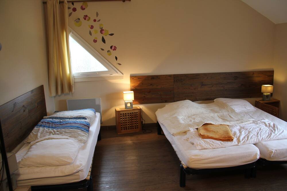 Photo of Bedroom in Casteide-Candau