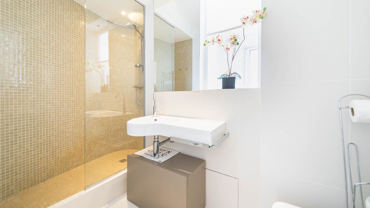 Photo of Bathroom in Dinard