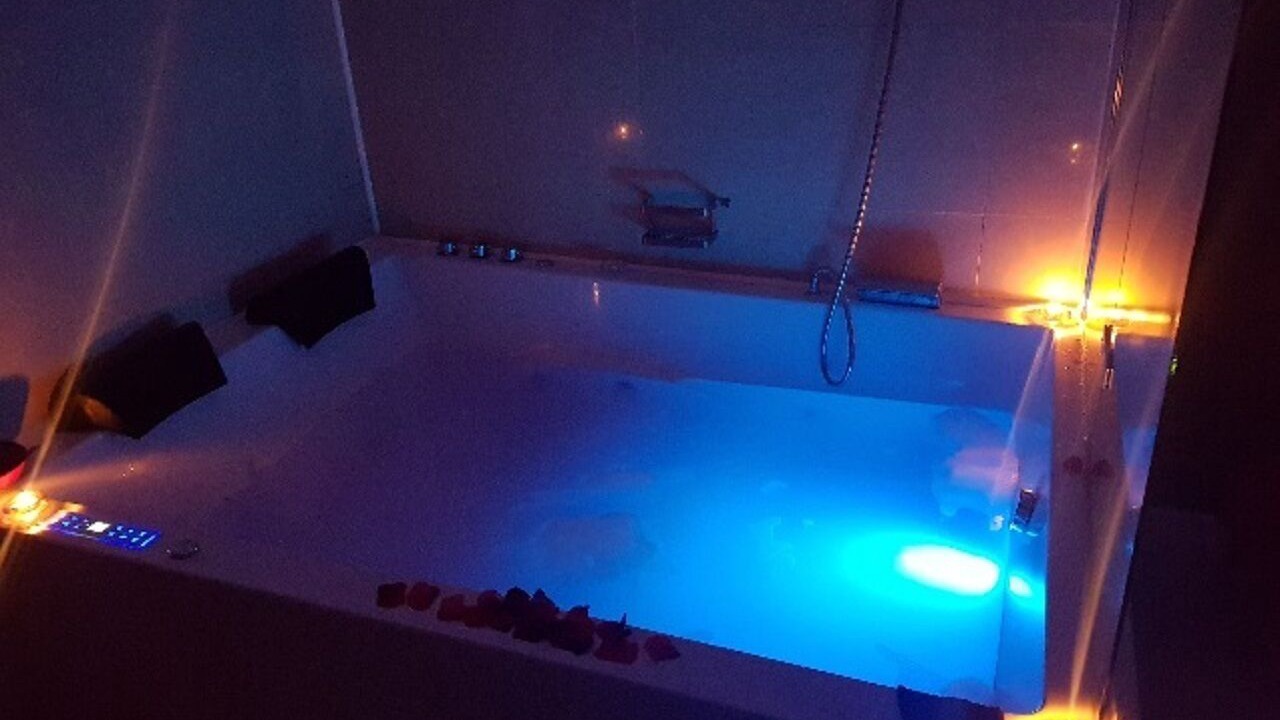 Photo of Others in Massoins