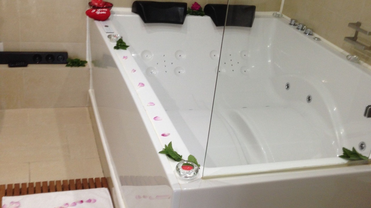 Photo of Others in Massoins