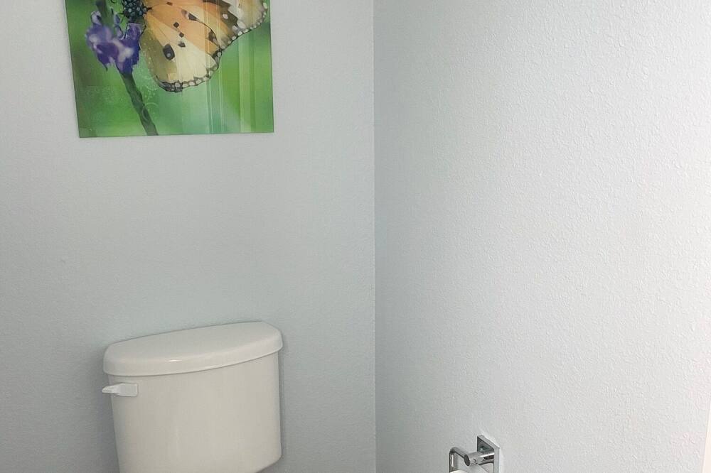 Photo of Bathroom in Terramar Beach