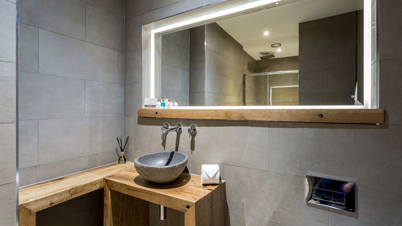 Photo of Bathroom in Dalbury Lees