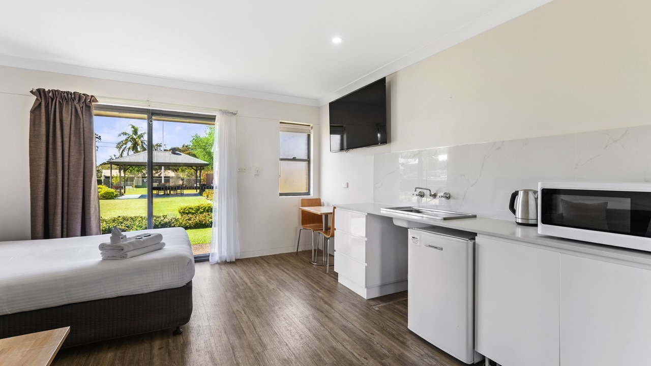 Photo of Others in Lemon Tree Passage