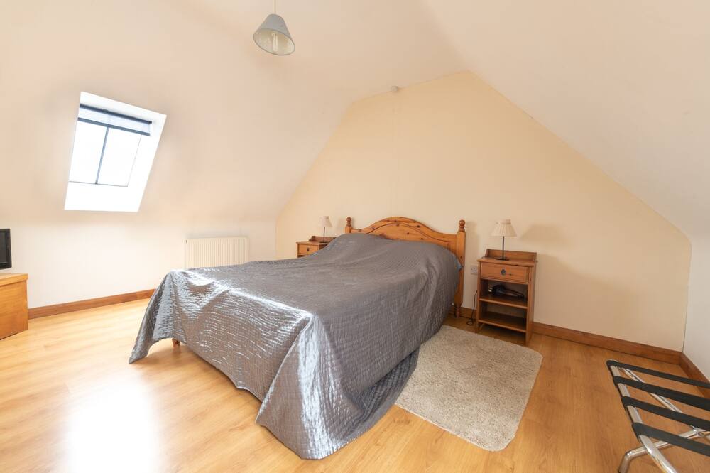 Photo of Bedroom in Bourton