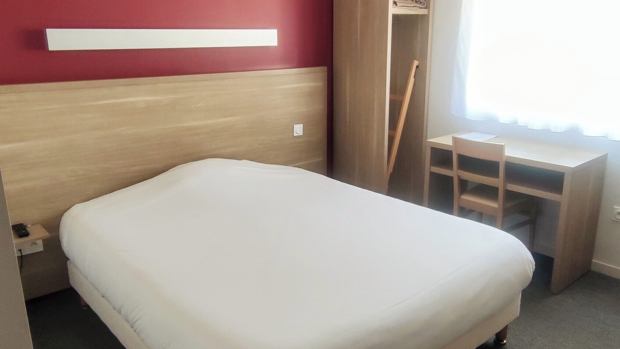 Photo of Bedroom in Laval