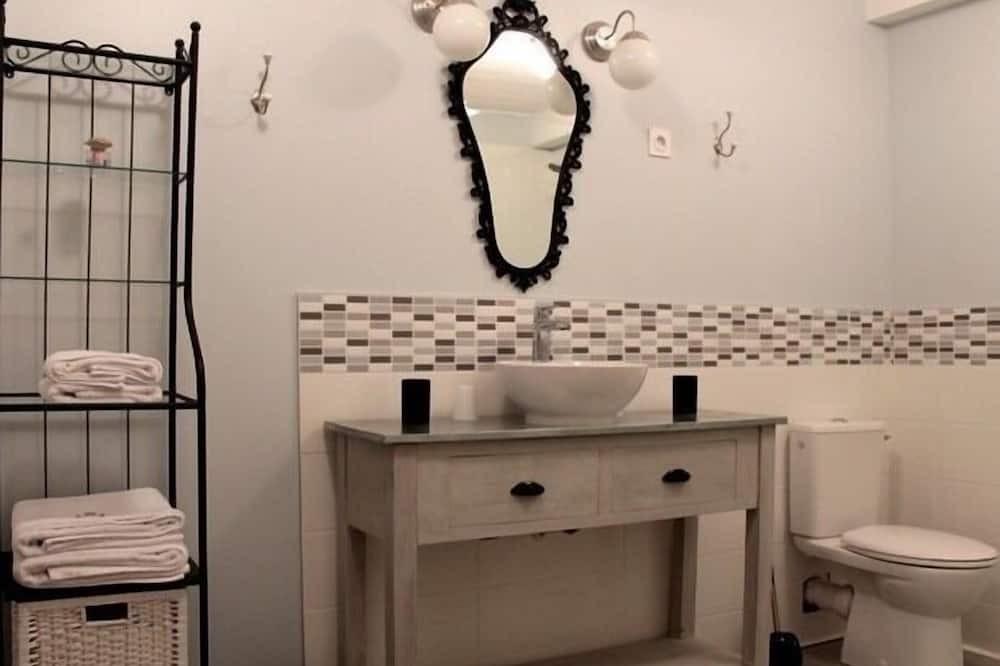 Photo of Bathroom in Saint-Andiol