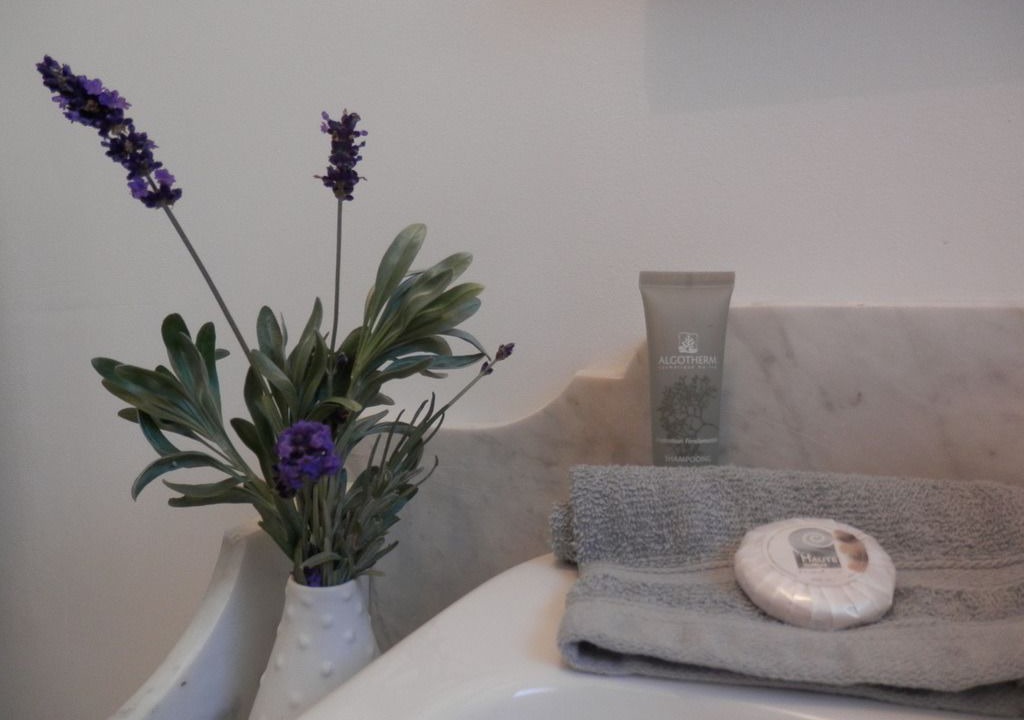 Photo of Bathroom in Flayosc