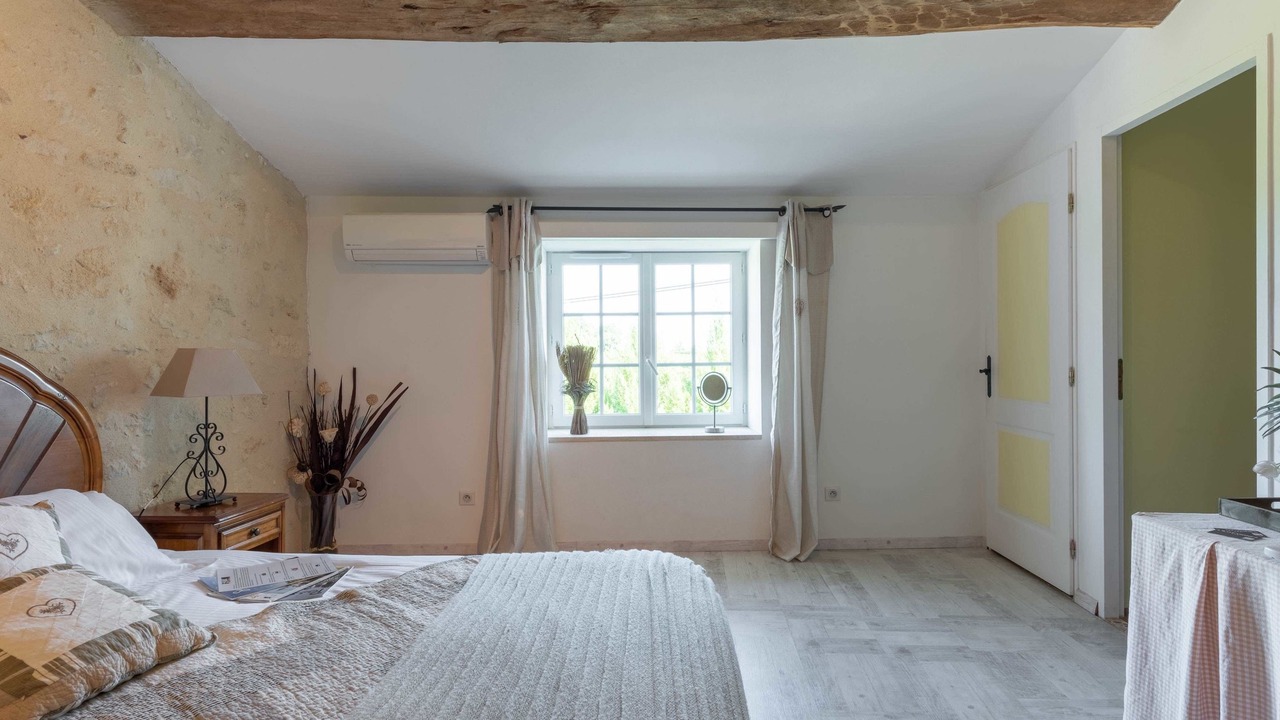 Photo of Bedroom in Rauzan