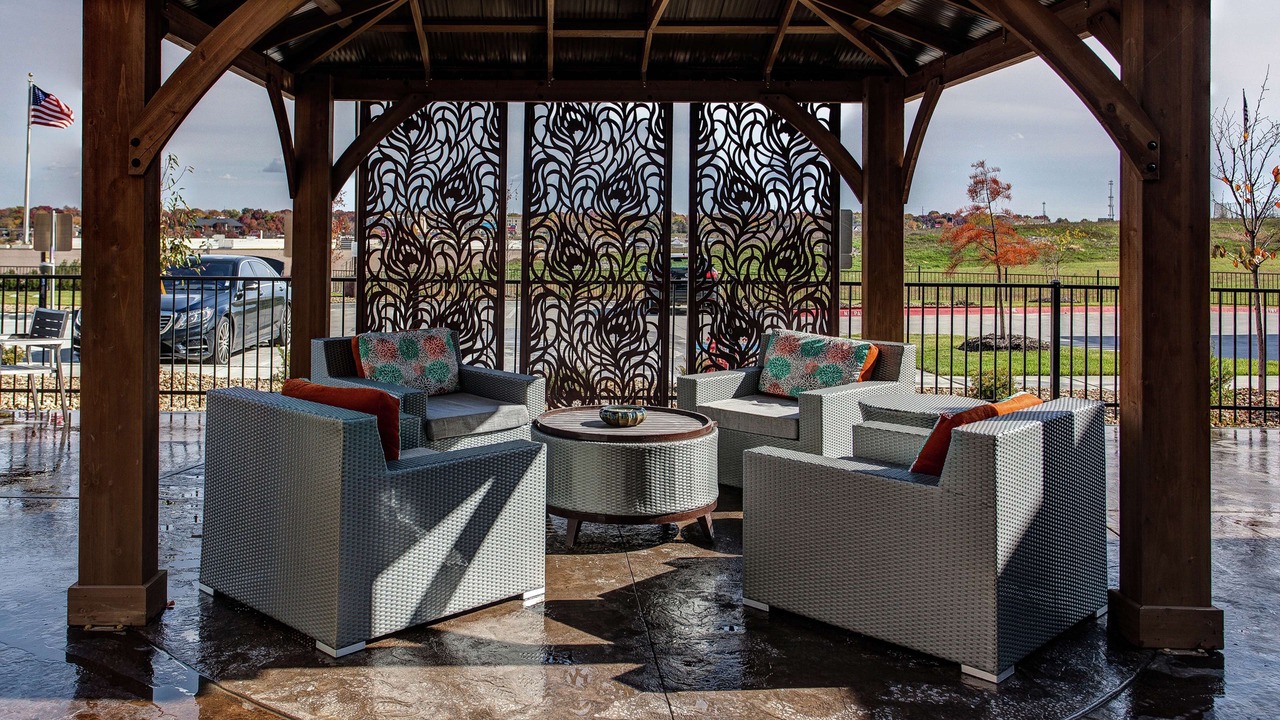 Photo of Patio Balcony in Southwest Topeka