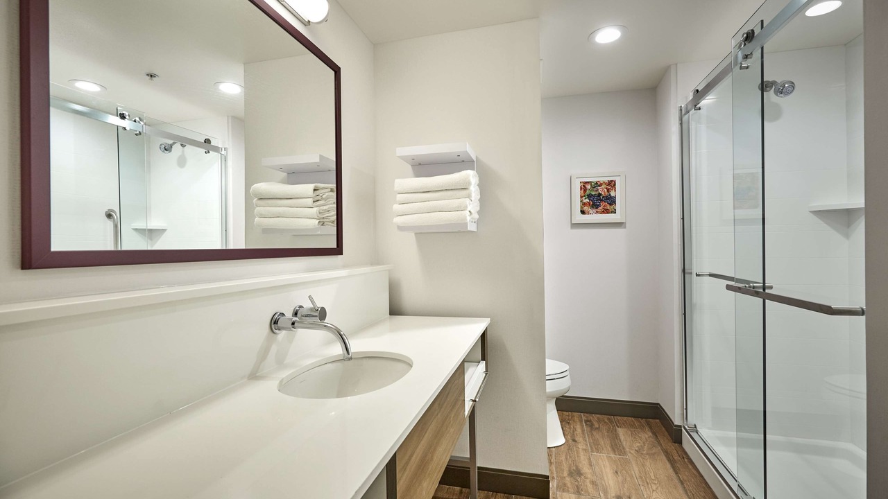 Photo of Bathroom in Roseburg