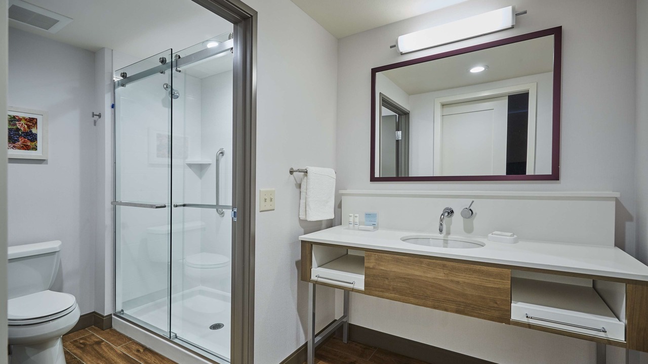 Photo of Bathroom in Roseburg