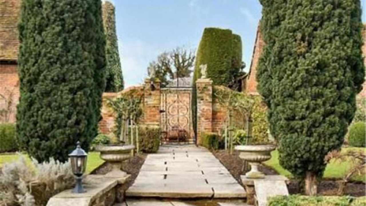 Photo of Outdoor in Harlington