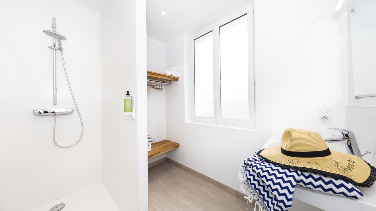 Photo of Bathroom in Port-Louis