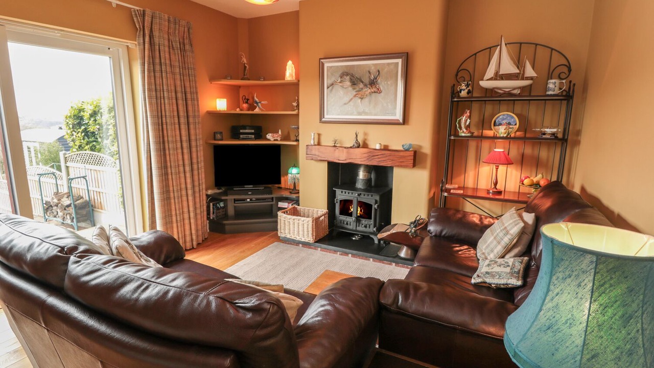 Photo of Livingroom in Foxt