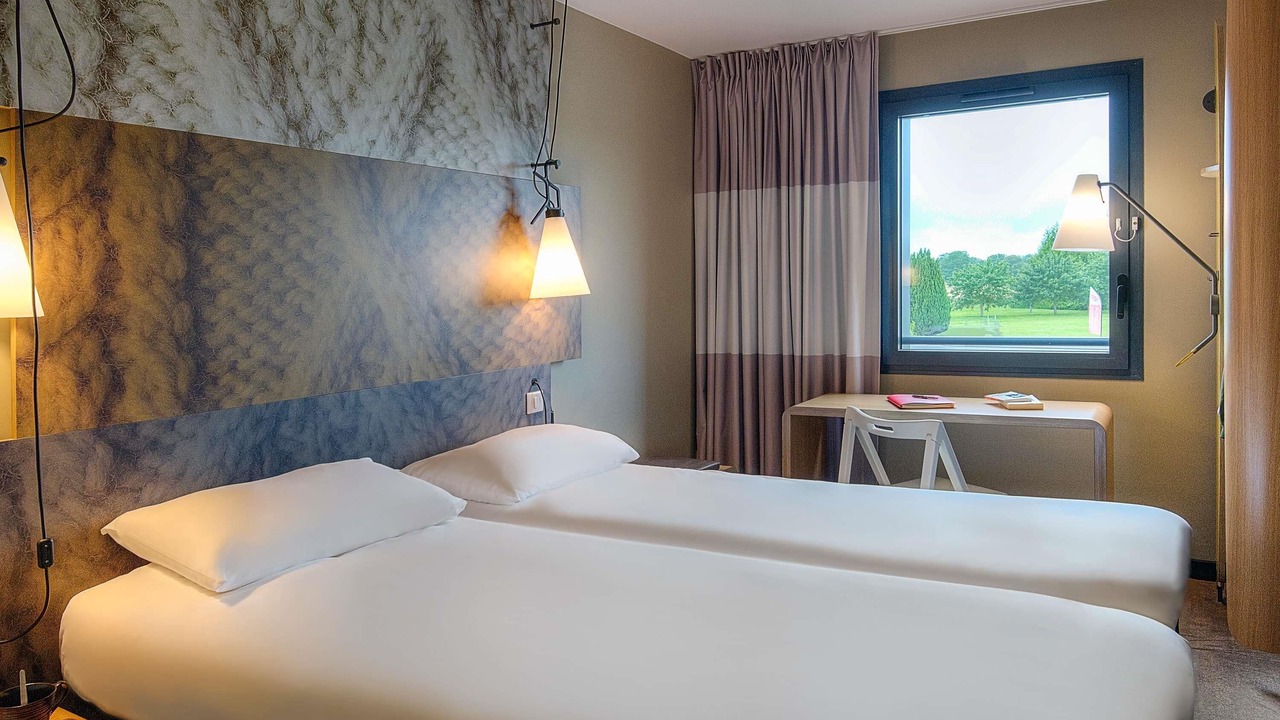 Photo of Bedroom in Saint-Georges-de-Grehaigne