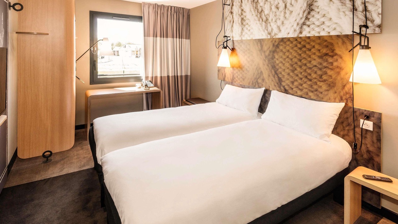 Photo of Bedroom in Saint-Georges-de-Grehaigne