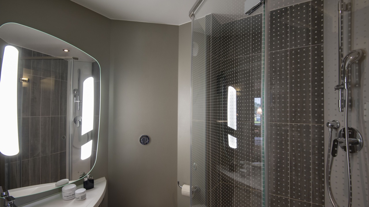 Photo of Bathroom in Saint-Georges-de-Grehaigne